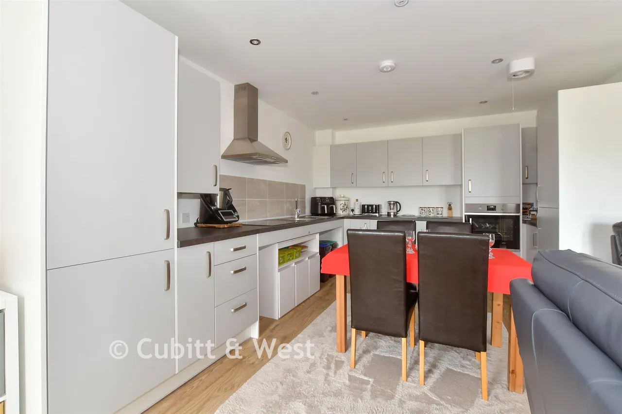 Wadham Chase, Littlehampton, BN17, photo 8