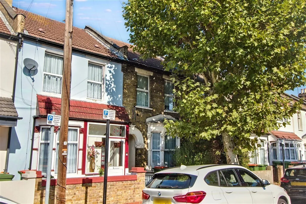 3 bed house for sale, Derby Road, London, E7