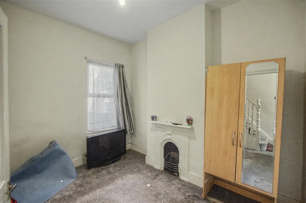 Derby Road, London, E7, photo 5