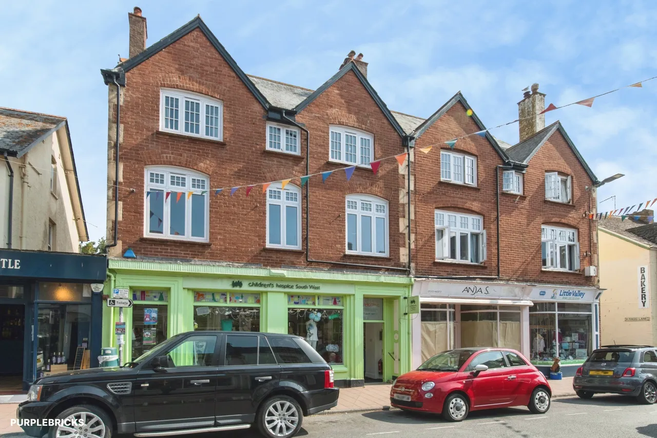 2 bed flat for sale, High Street, Budleigh Salterton, EX9