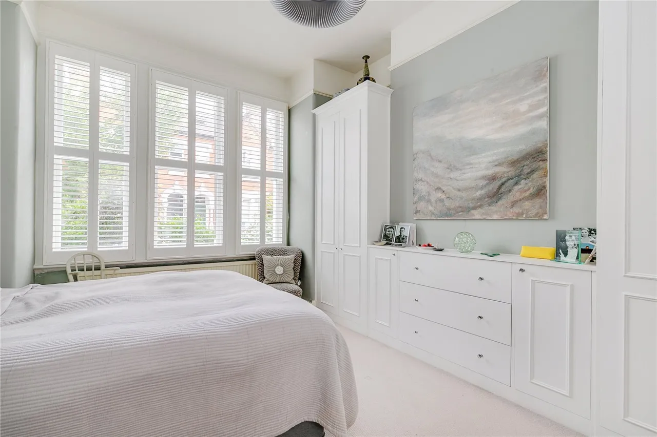 Manchuria Road, London, SW11, photo 10