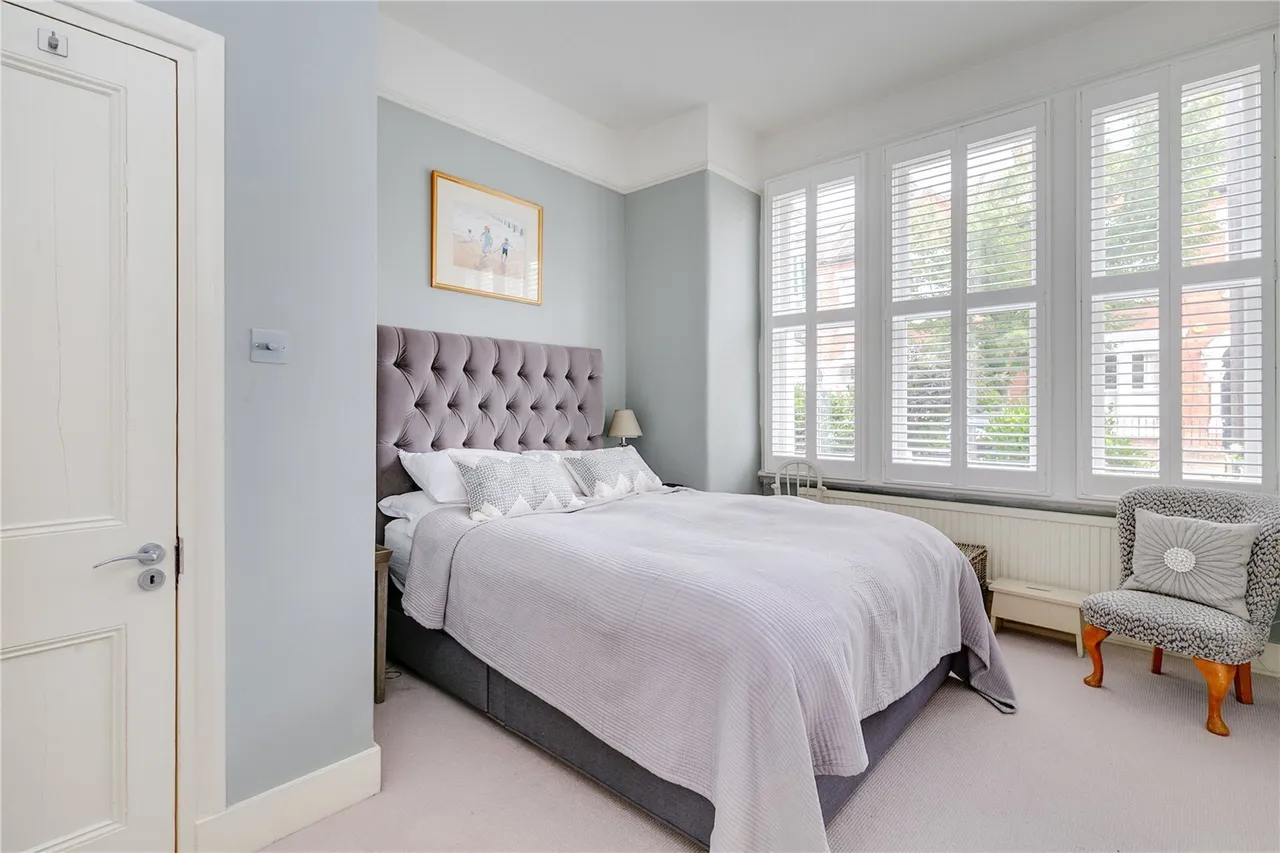 Manchuria Road, London, SW11, photo 9