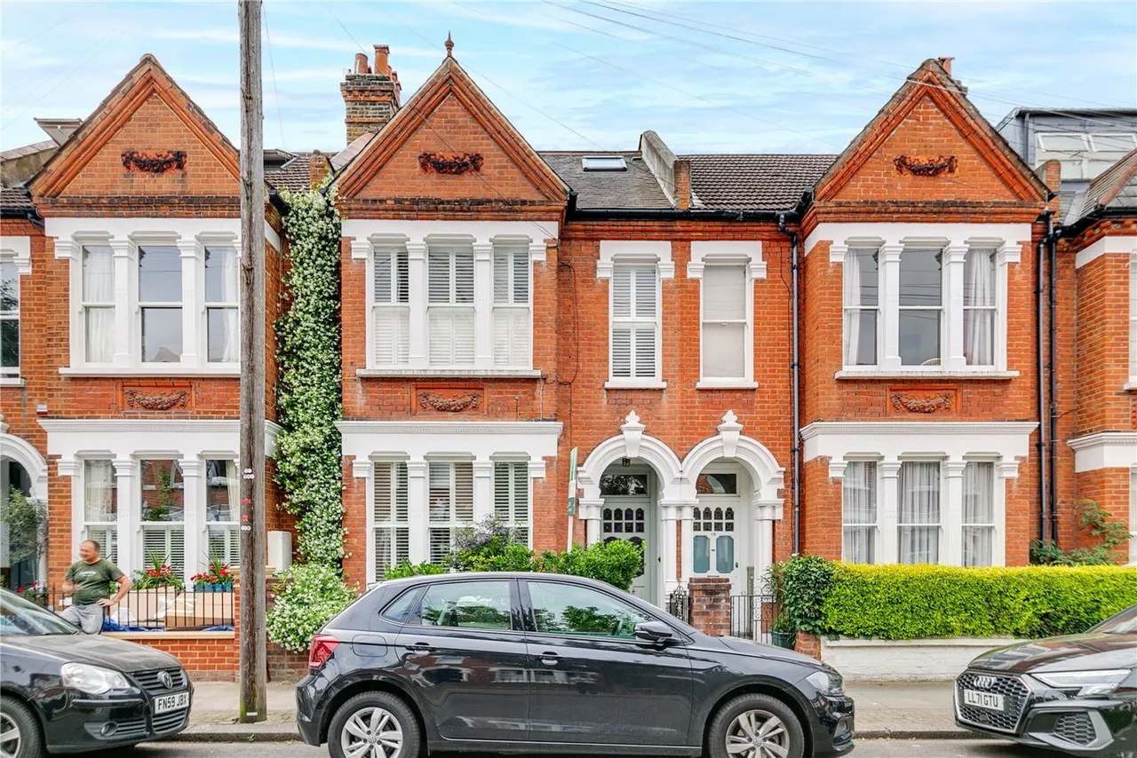 Manchuria Road, London, SW11, photo 5