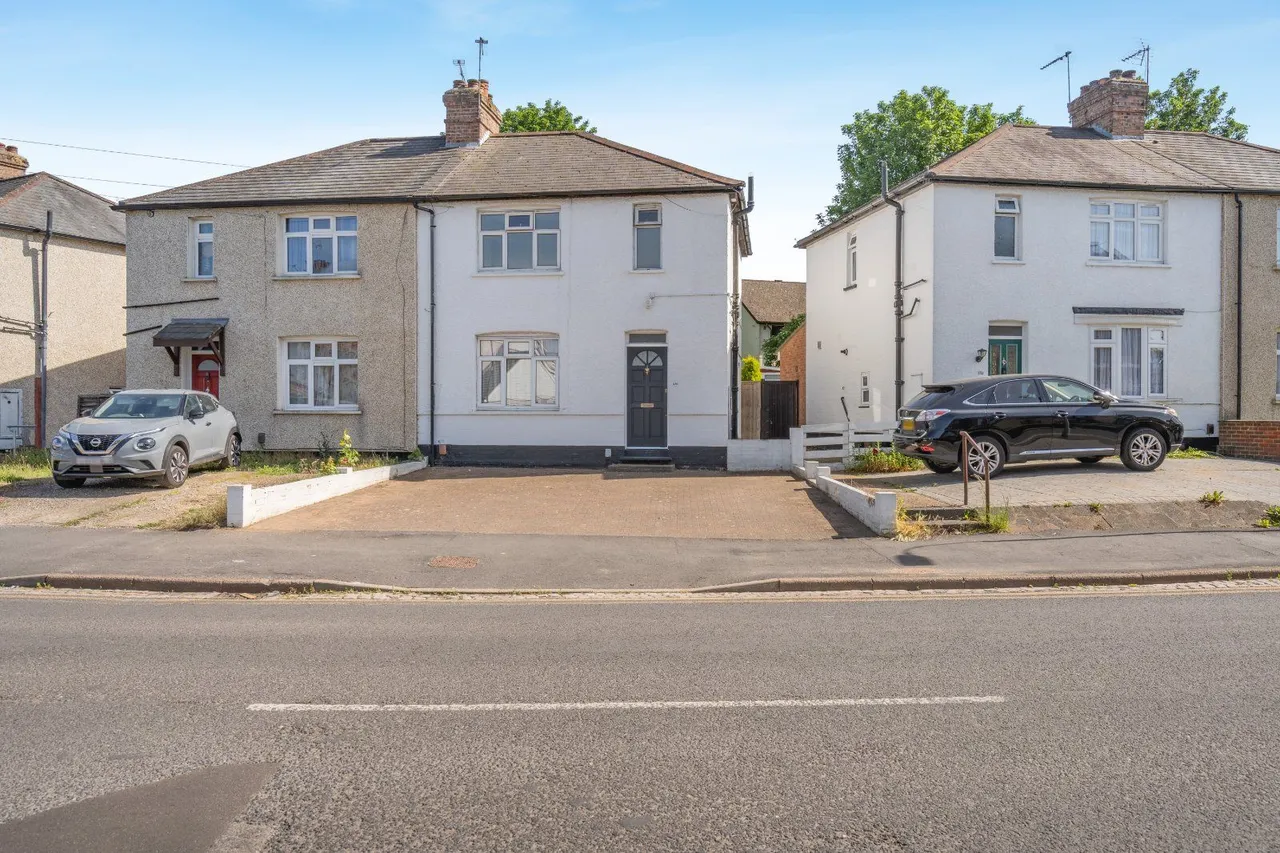3 bed property for sale, Camp Road, St. Albans, AL1