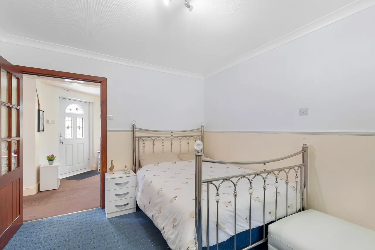 Halifax Road, Keighley, BD21, photo 16