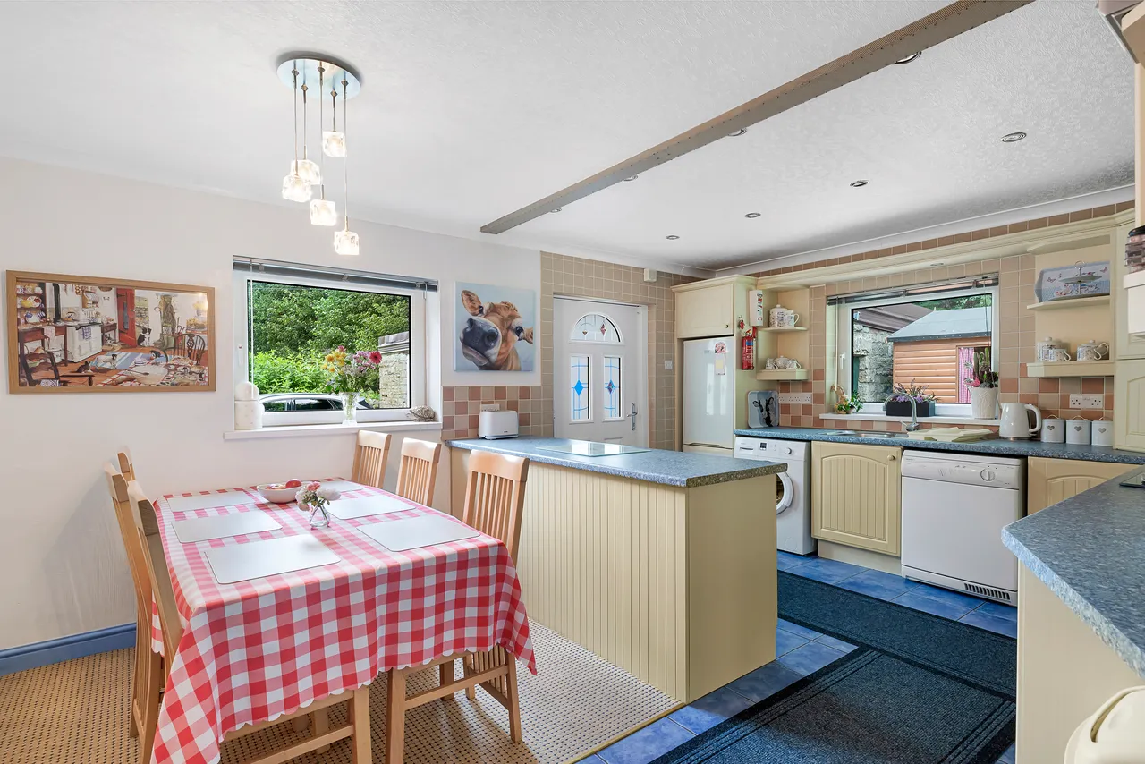 Halifax Road, Keighley, BD21, photo 7