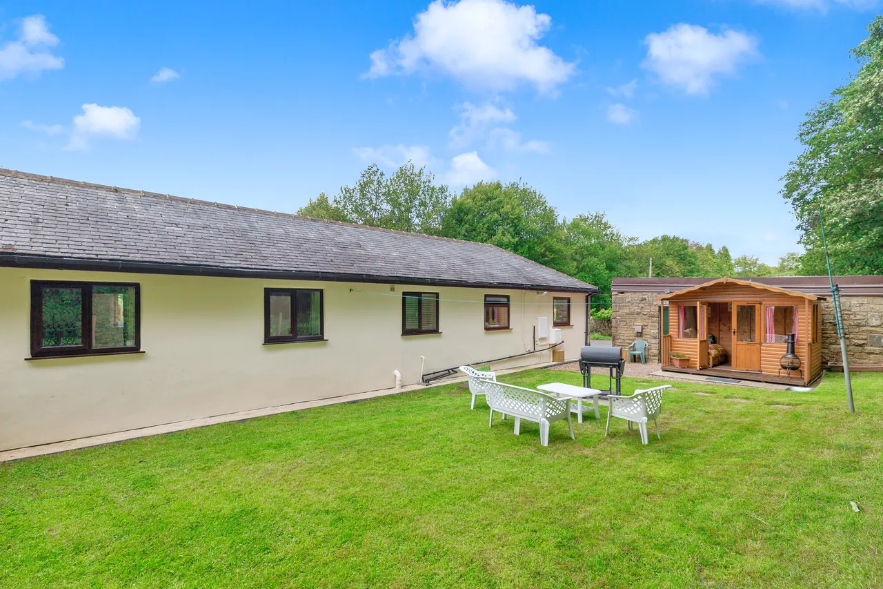 Halifax Road, Keighley, BD21, photo 28