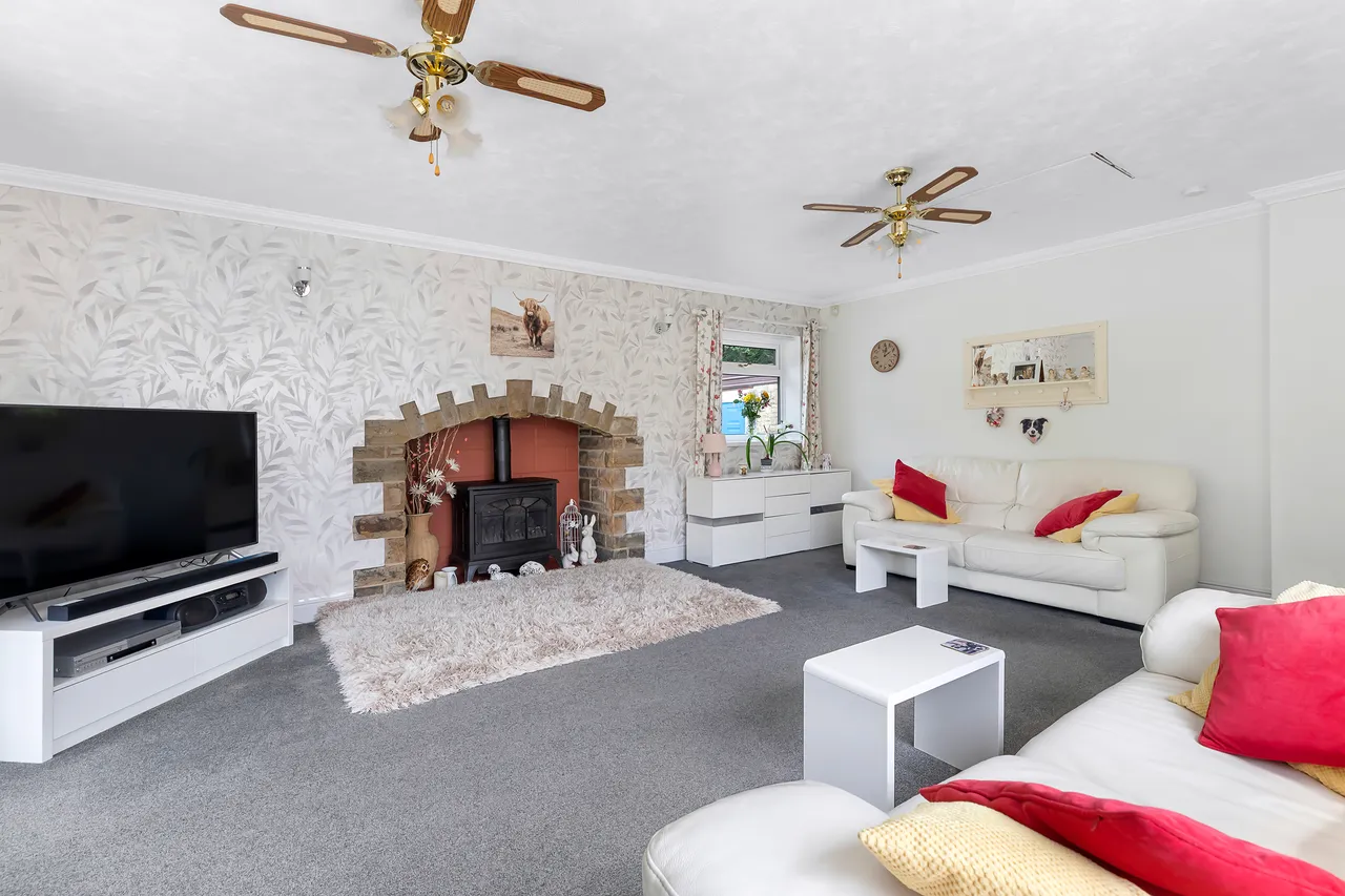 Halifax Road, Keighley, BD21, photo 14