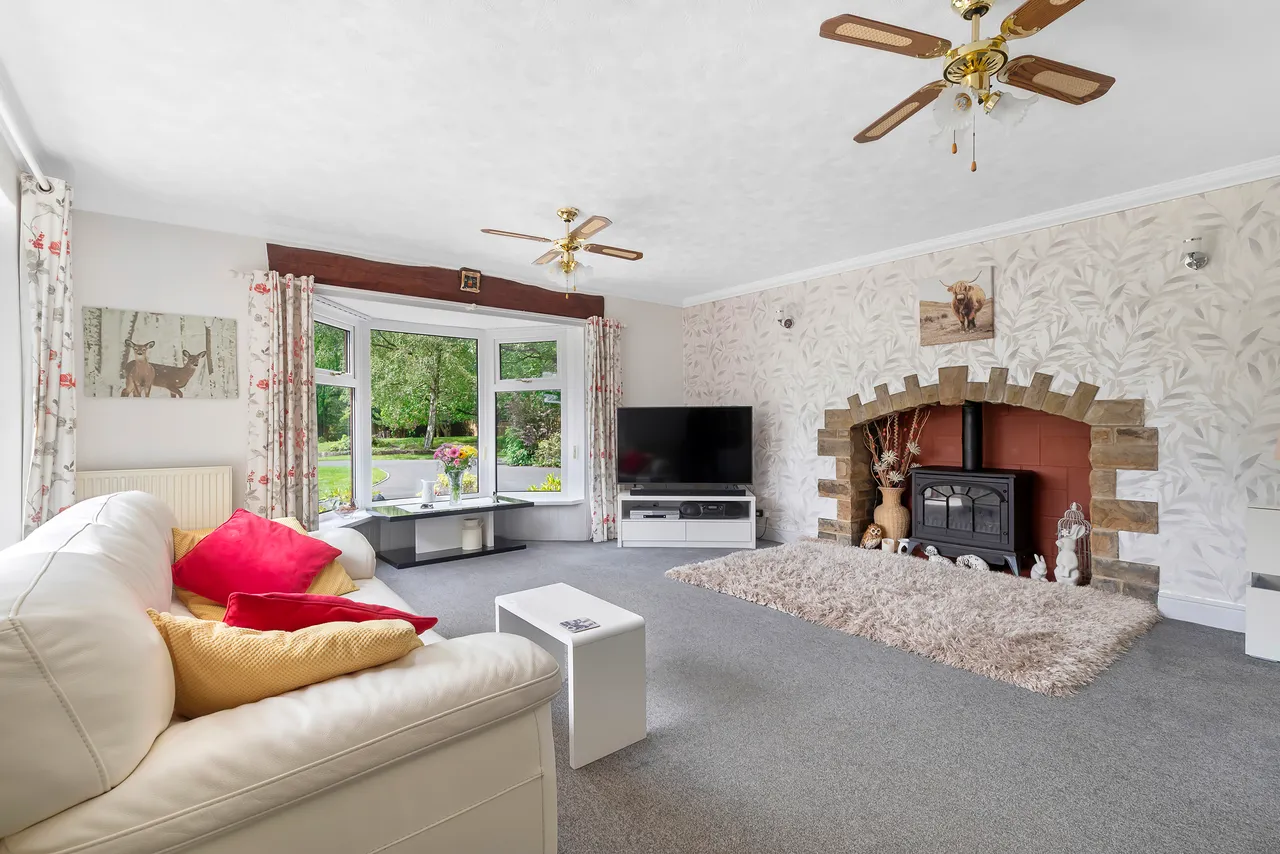 Halifax Road, Keighley, BD21, photo 4