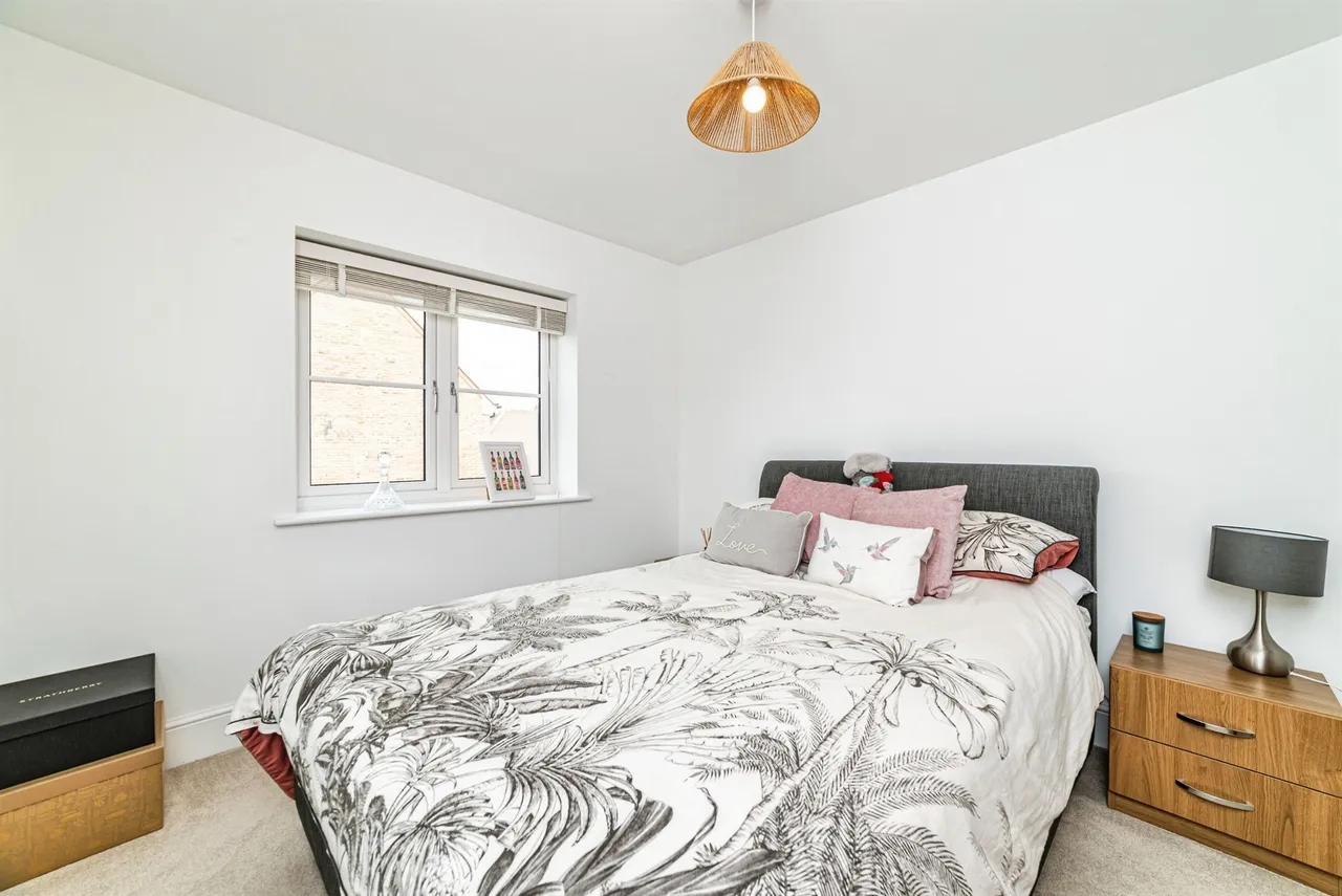 St. Andrews Crescent, East Hagbourne, OX11, photo 9