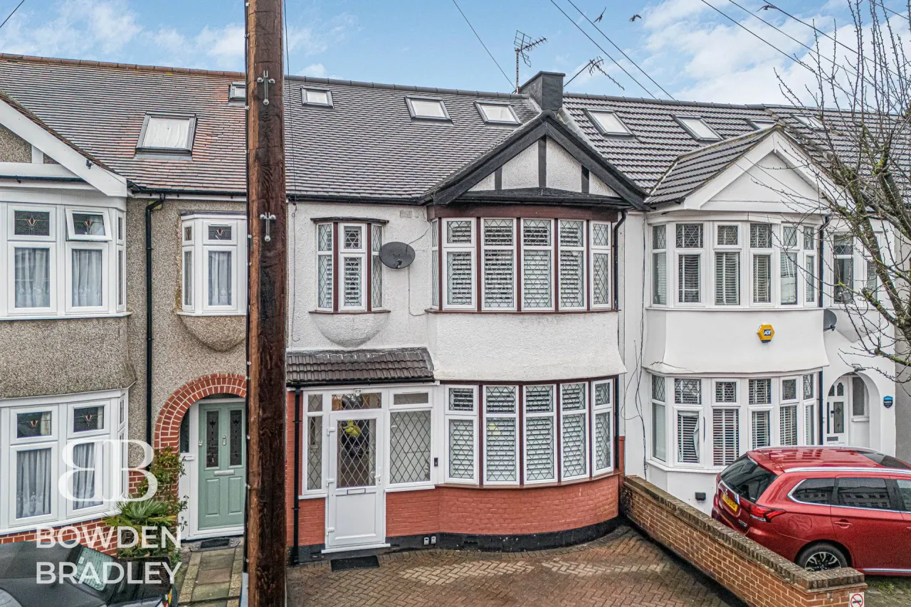 Fairlop Road, Barkingside, IG6, photo 21