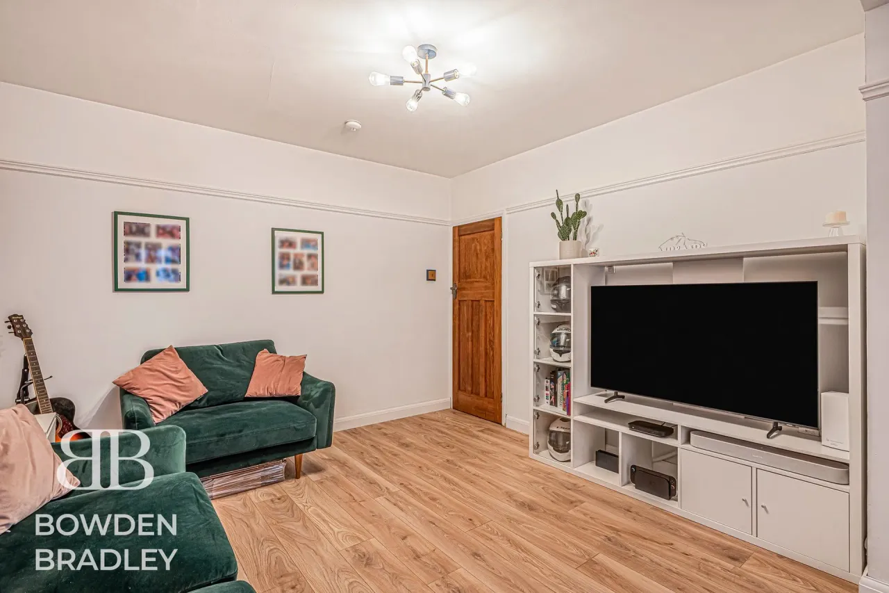 Fairlop Road, Barkingside, IG6, photo 27