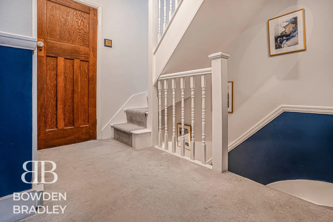Fairlop Road, Barkingside, IG6, photo 12