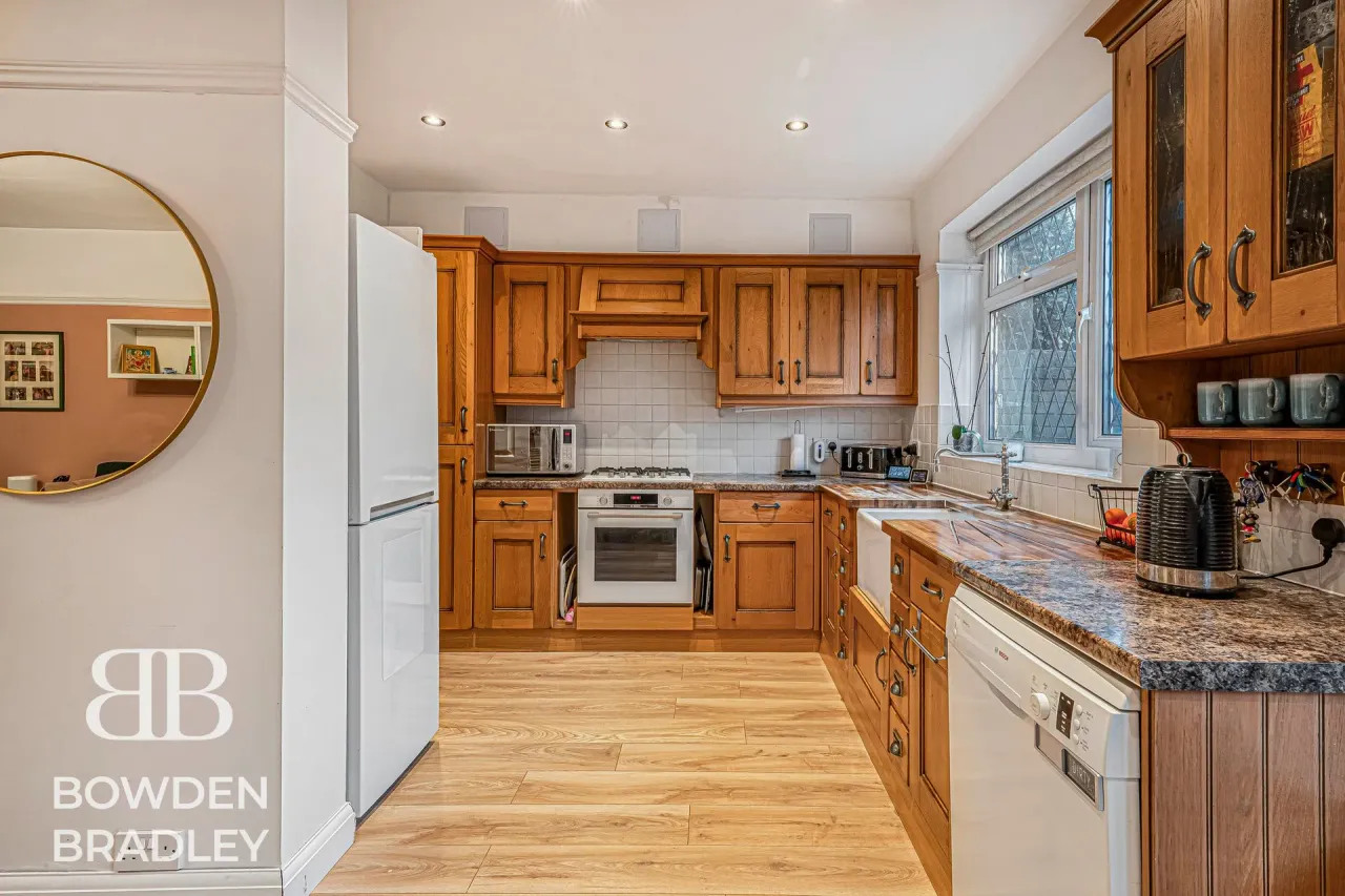 Fairlop Road, Barkingside, IG6, photo 10