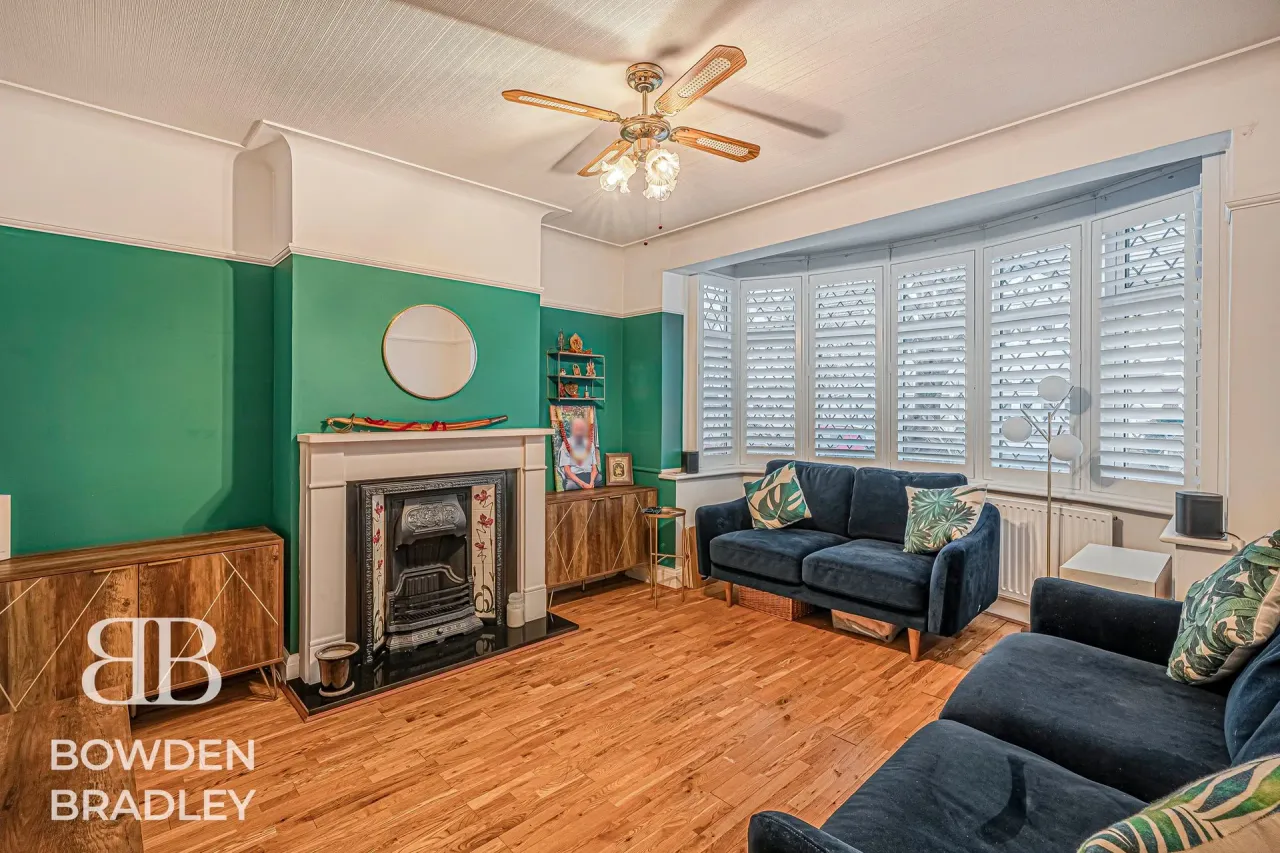 Fairlop Road, Barkingside, IG6, photo 5