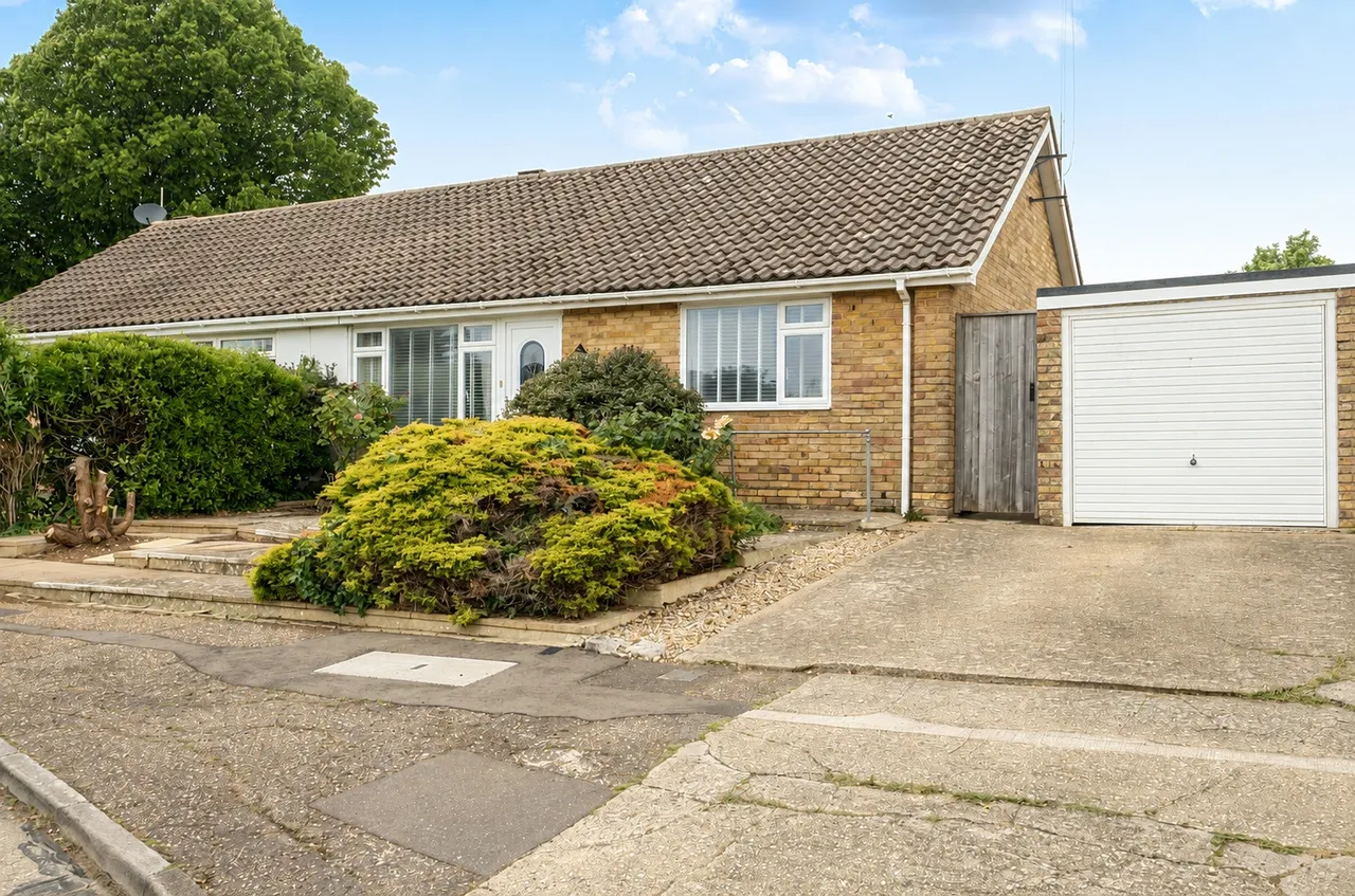 2 bed house for sale, Ashleigh Close, Angmering, BN16
