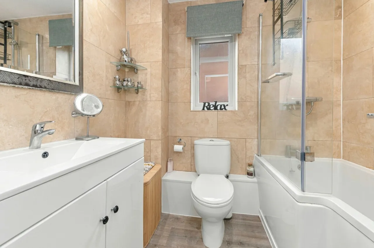 Connaught Fold, Bradley, HD2, photo 7