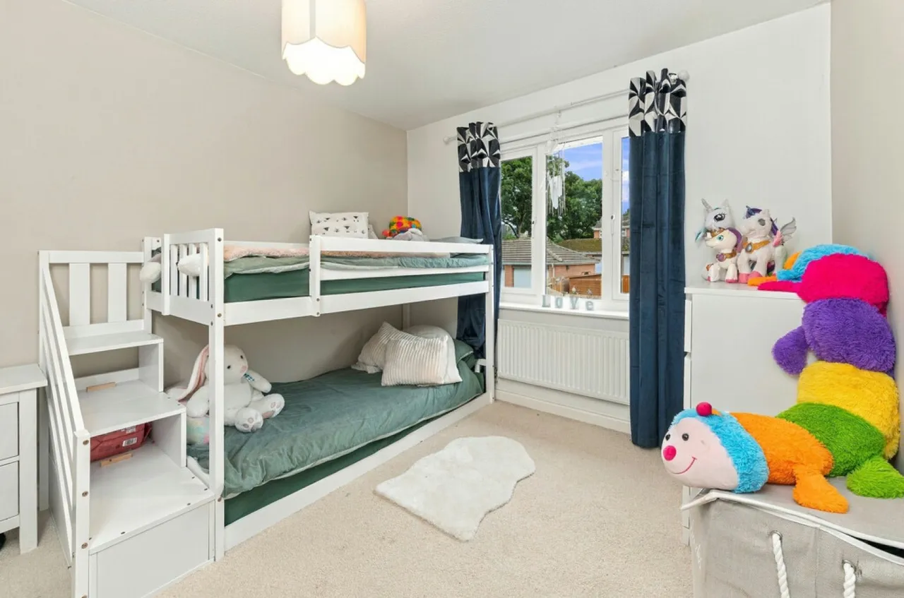 Connaught Fold, Bradley, HD2, photo 8