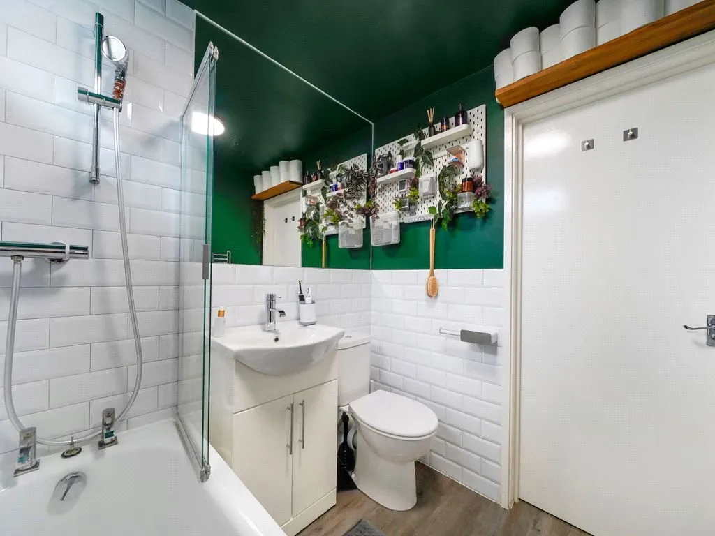 Grangedale Close, Northwood, HA6, photo 10