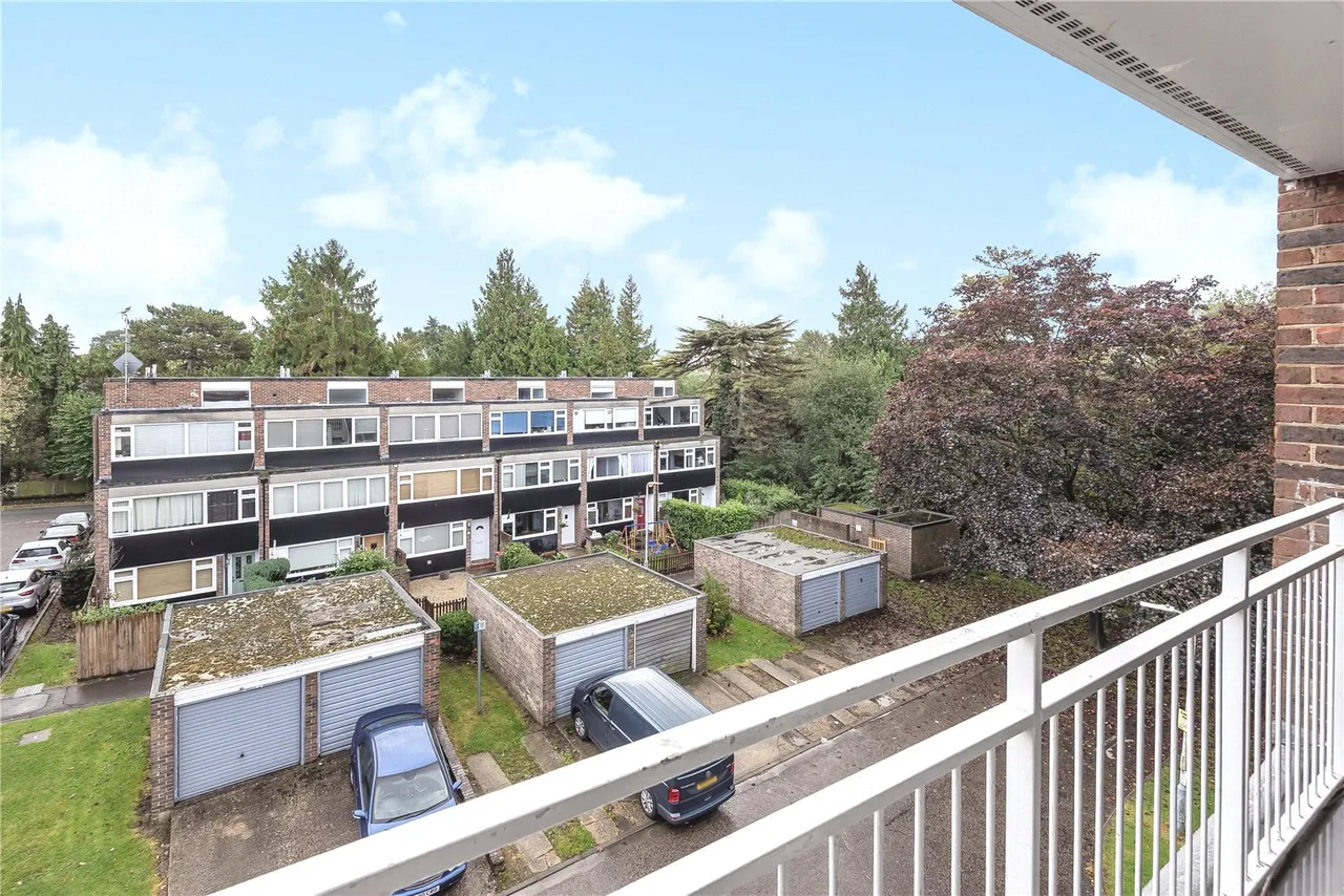 Grangedale Close, Northwood, HA6, photo 6
