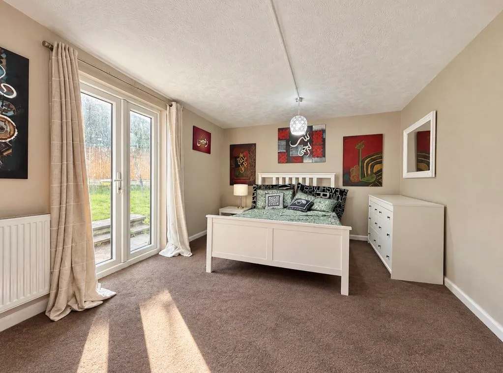Halsbury Grove, Kingstanding, B44, photo 13