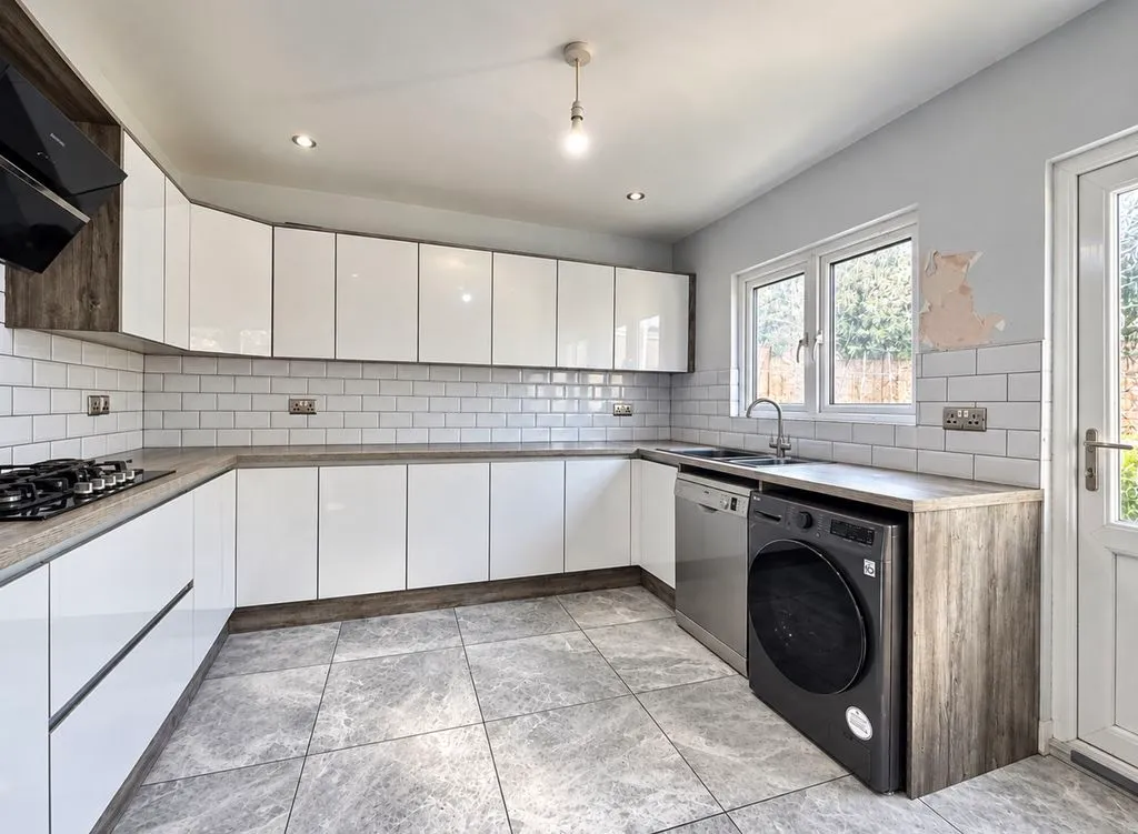 Halsbury Grove, Kingstanding, B44, photo 7