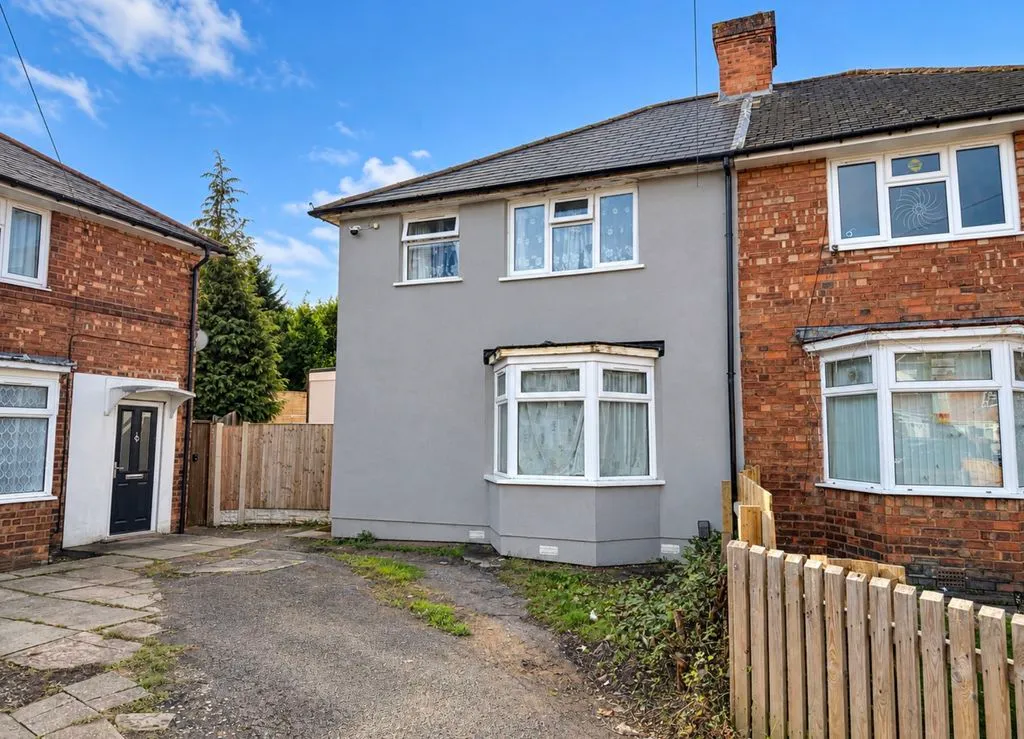 4 bed house for sale, Halsbury Grove, Kingstanding, B44