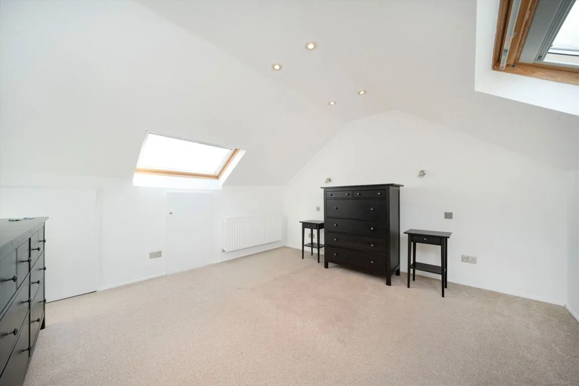 St. James's Drive, SW17, photo 4