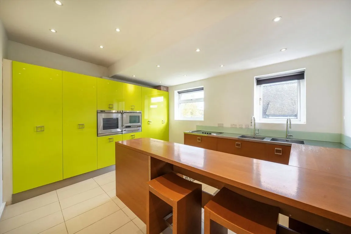 St. James's Drive, SW17, photo 3