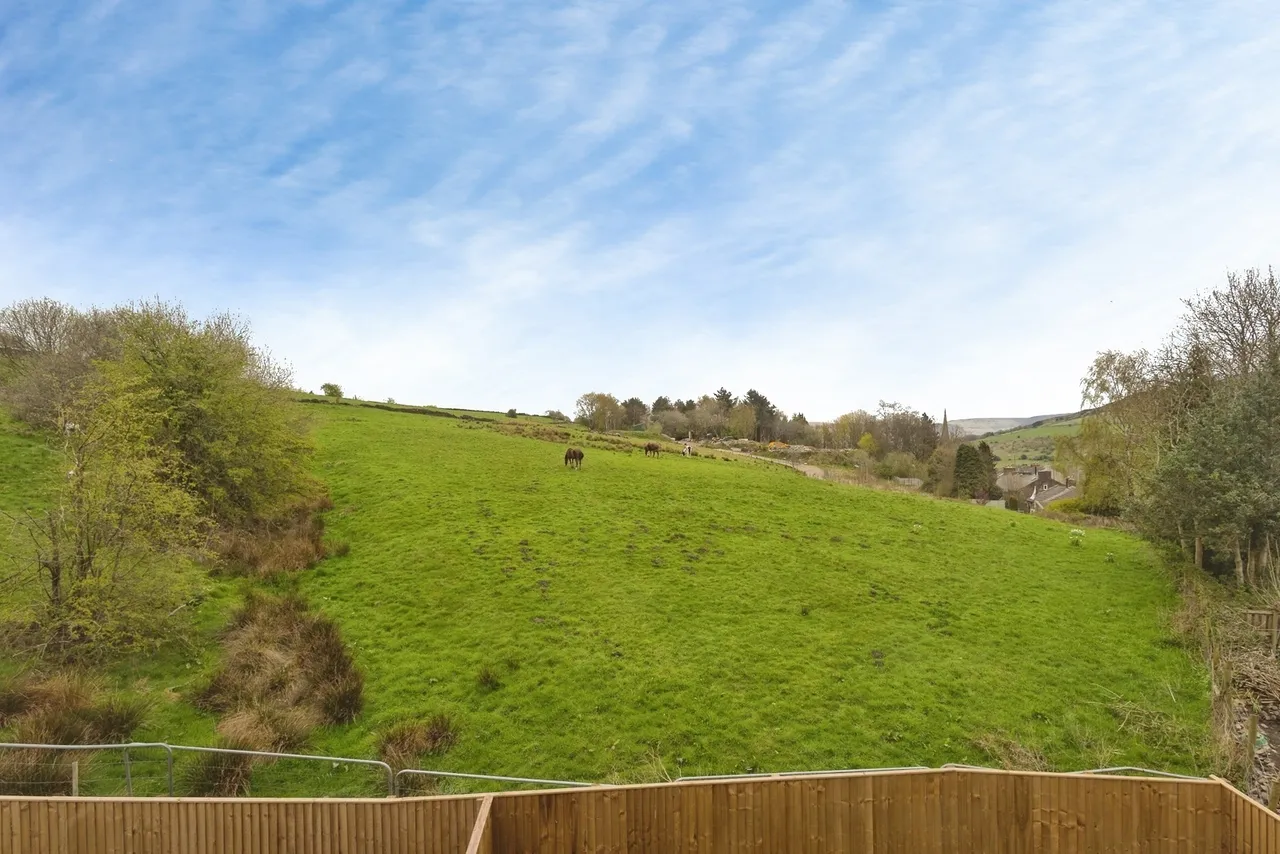 Prospect Heights, Mossley, Ashton, OL5, photo 23
