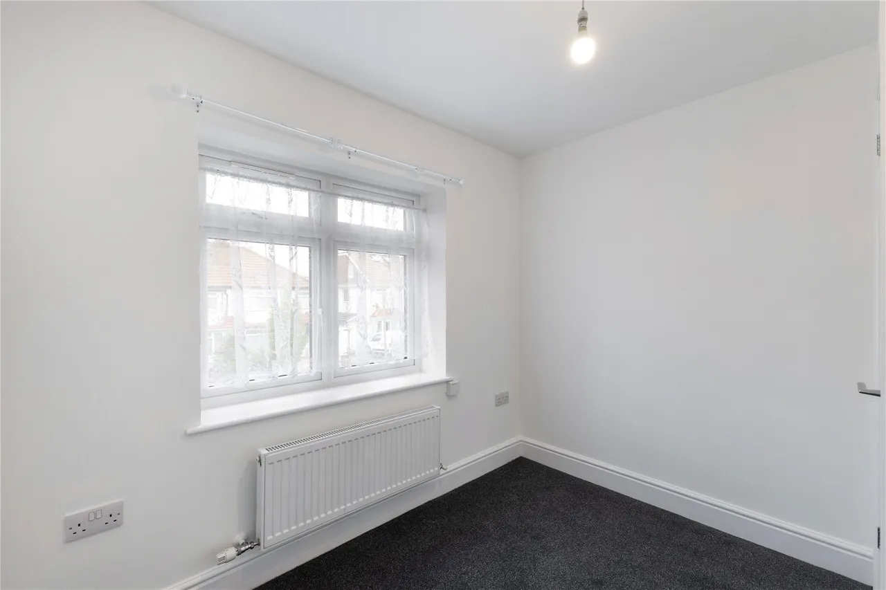 Ravenswood Avenue, Surbiton, KT6, photo 8