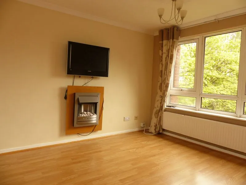 Bowlas Avenue, Four Oaks, B74, photo 3