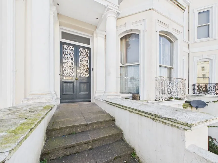 Clifton Gardens, Folkestone, CT20, photo 12