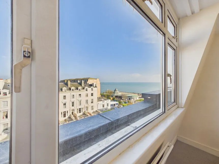 Clifton Gardens, Folkestone, CT20, photo 5