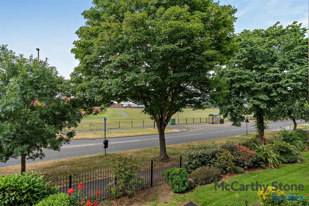 Ambleside Avenue, South Shields, NE34, photo 3