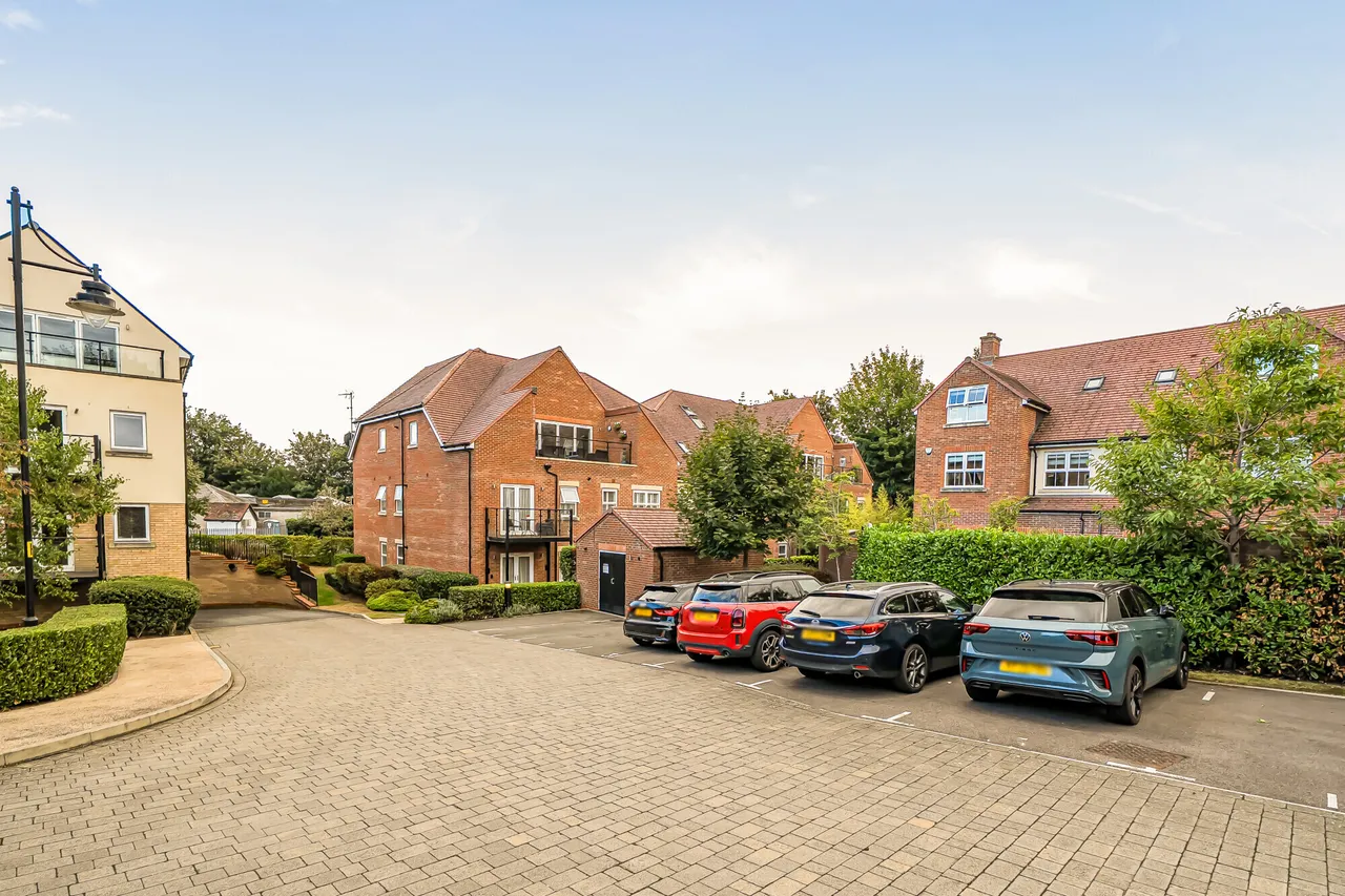 Victoria Close, Rickmansworth, WD3, photo 12