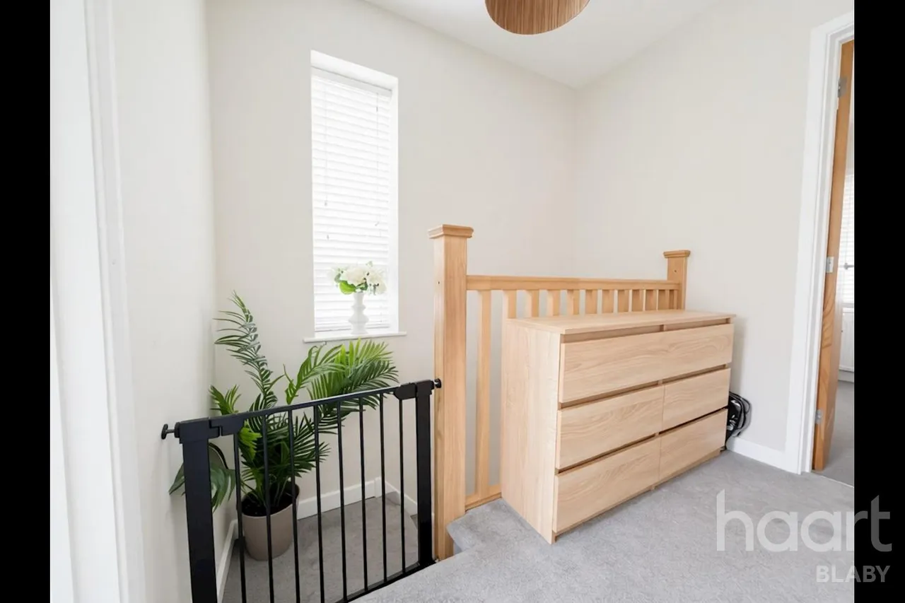 Cumberwell Drive, Leicester, LE19, photo 14