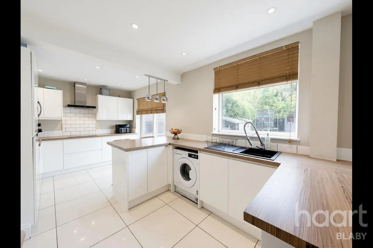 Cumberwell Drive, Leicester, LE19, photo 5