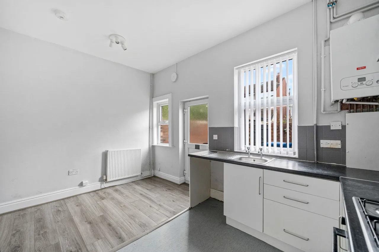 Bryn Road South, Ashton-In-Makerfield, Wigan, Wigan, WN4 8QR, photo 9