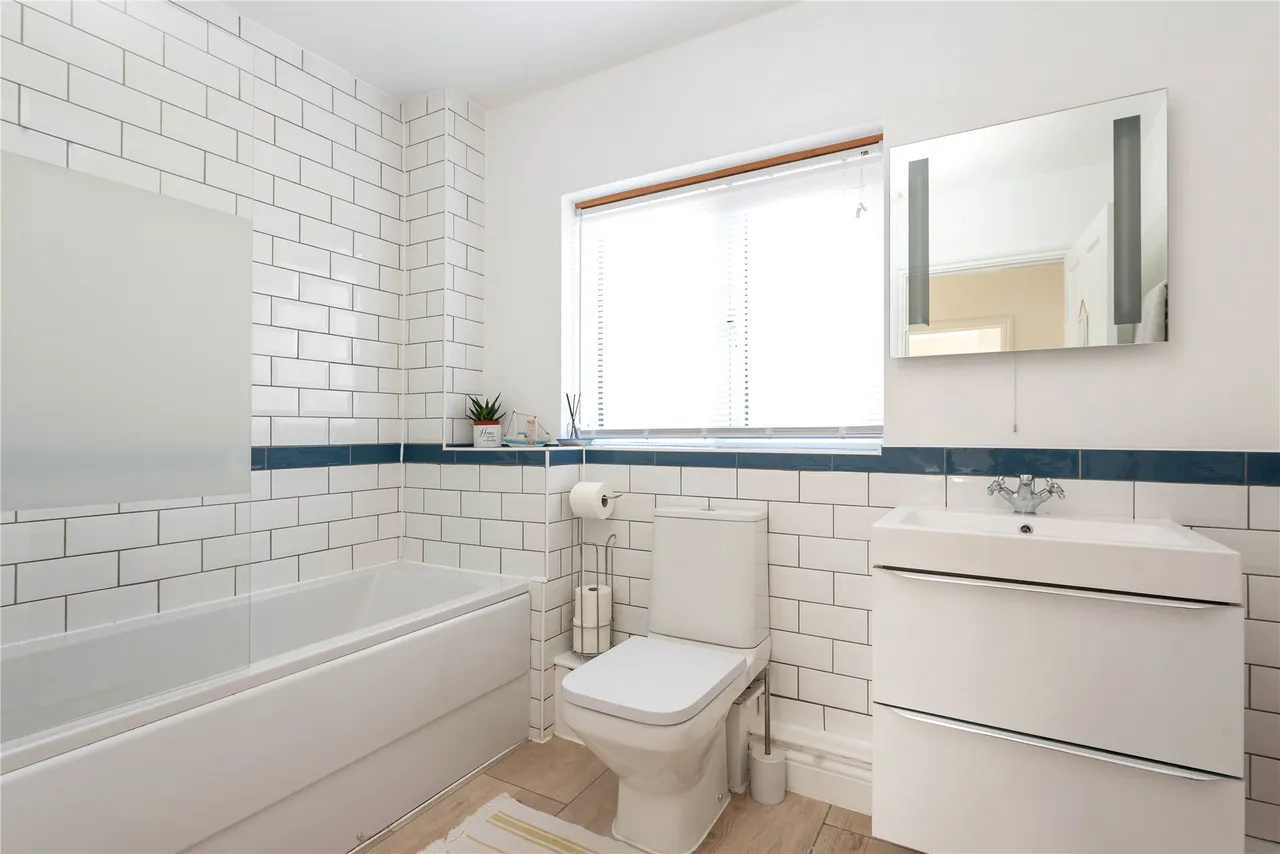 East Street, Olney, MK46, photo 11