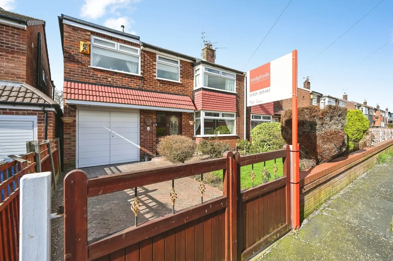 4 bed house for sale — Birkdale Road, Penketh, Warrington, Cheshire, WA5