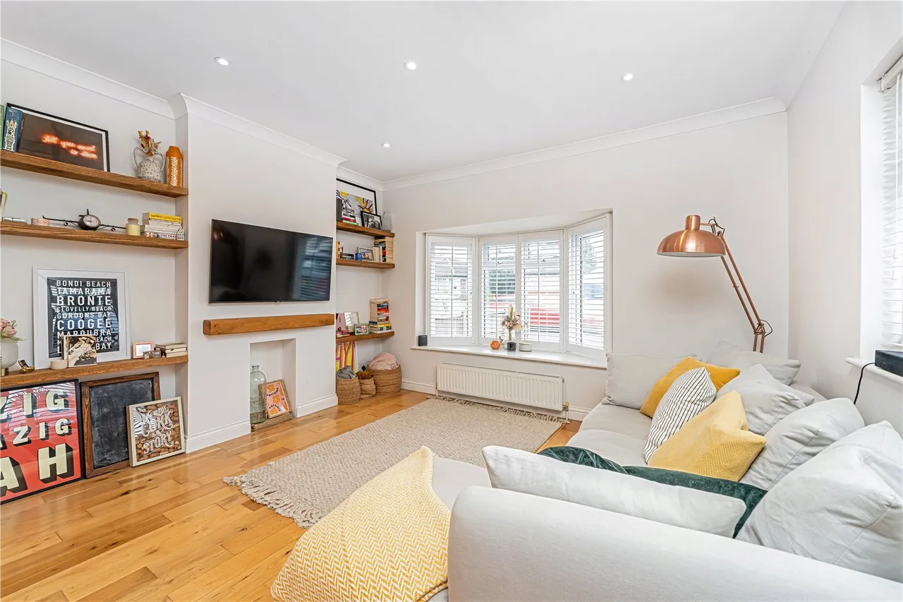 French Street, Sunbury-On-Thames, TW16 5JL, photo 3