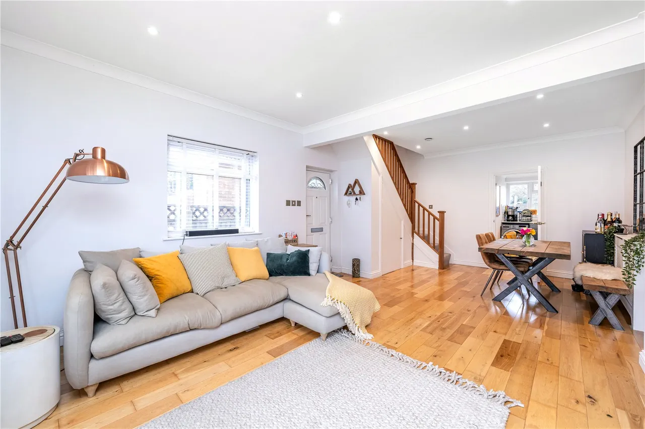 French Street, Sunbury-On-Thames, TW16 5JL, photo 5