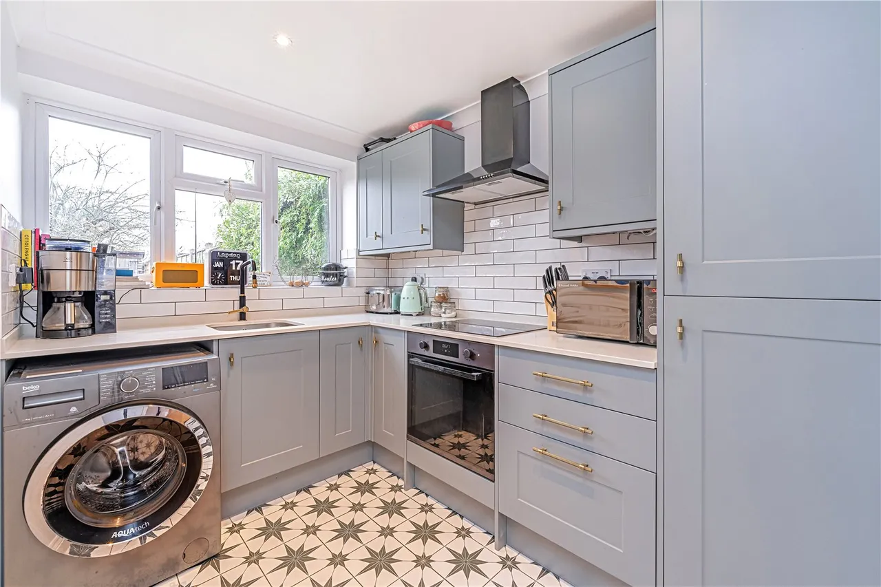 French Street, Sunbury-On-Thames, TW16 5JL, photo 6