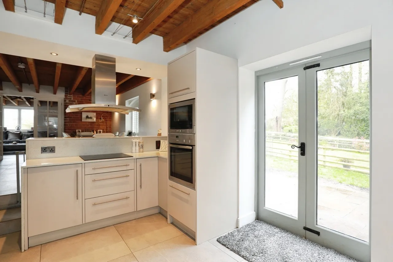 Church Lane, Stafford, Staffordshire, ST18, photo 8