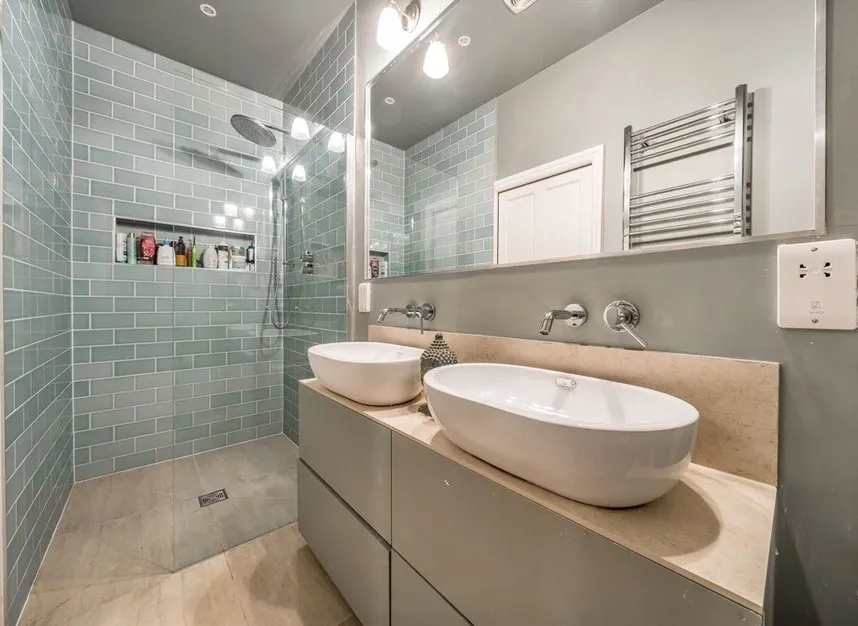 Sellons Avenue, Willesden, NW10, photo 12