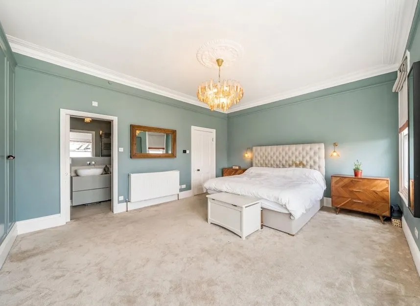 Sellons Avenue, Willesden, NW10, photo 9