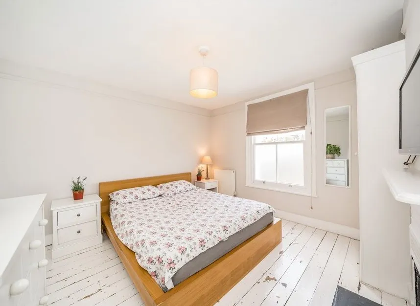 Sellons Avenue, Willesden, NW10, photo 10
