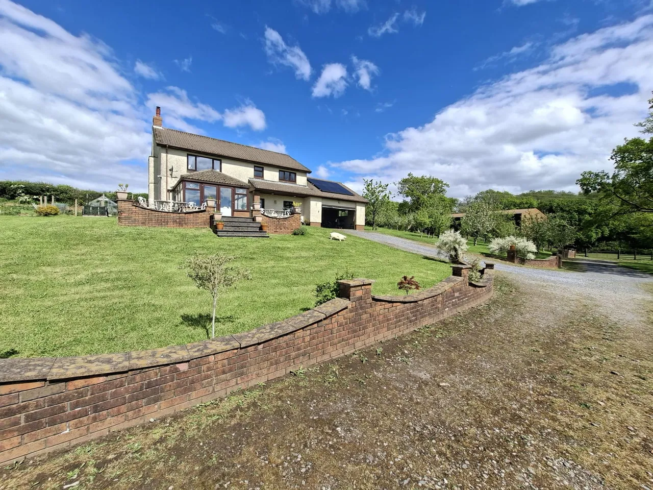 4 bed house for sale, Heol Ddu, Ammanford, SA18