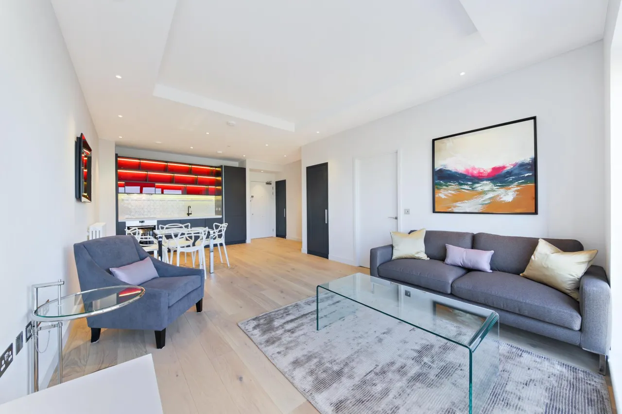 Montagu House, London City Island, E14, photo 3